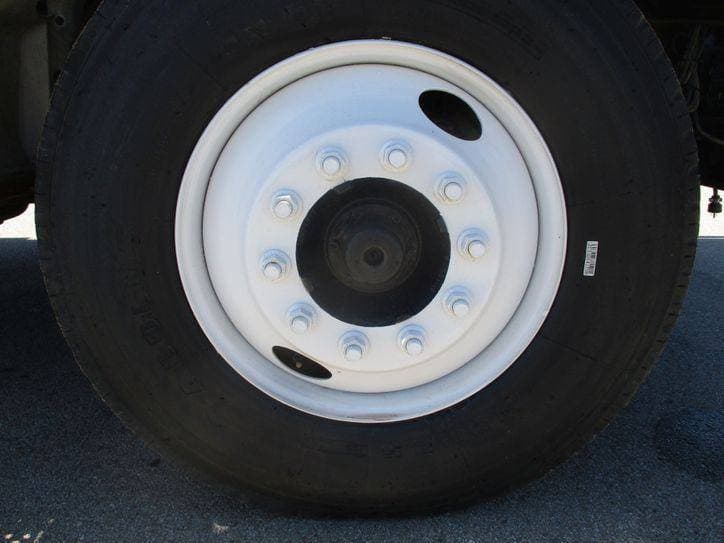 2008 Ford F-750 CHIPPER DUMP BUCKET BOOM TRUCK image 28