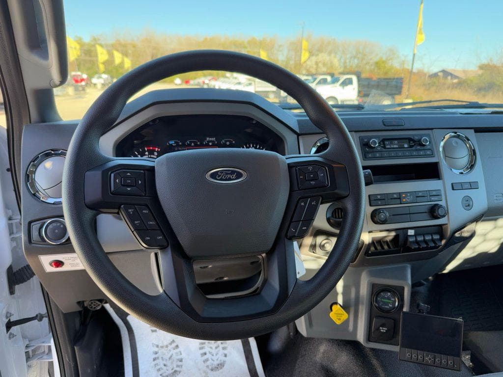 2026 Ford F-750SD Base Crane Truck image 51