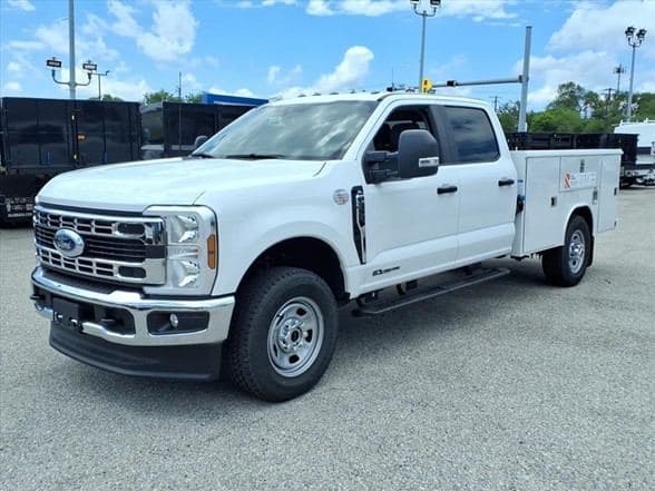 2026 Ford F350 SD XL image 2