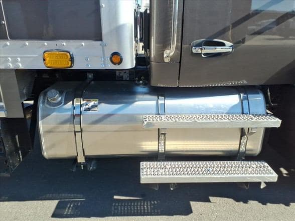 2026 Kenworth T280 image 3