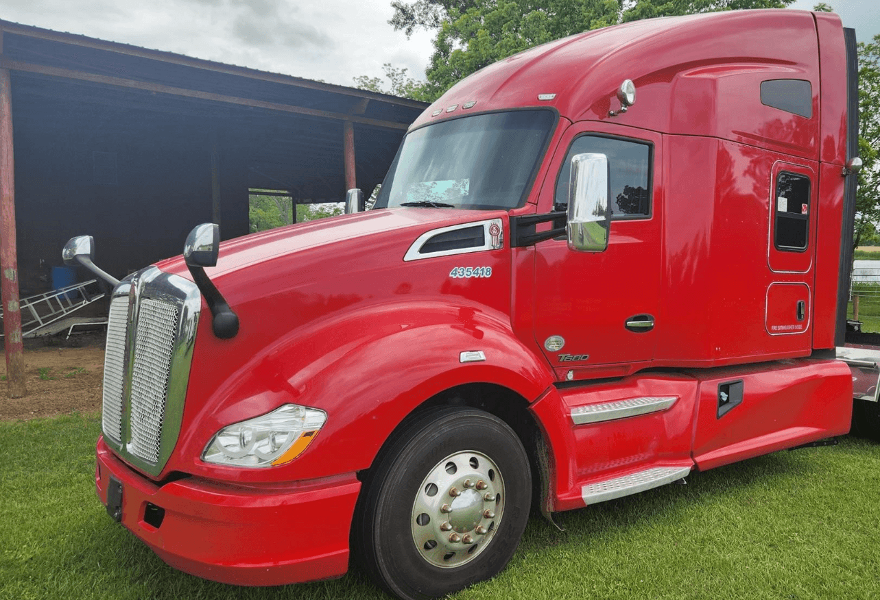 2020 Kenworth T680 image 1