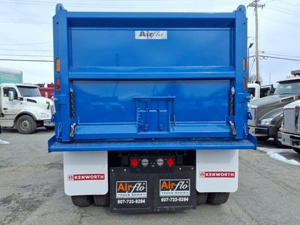 2025 Kenworth T880 image 6