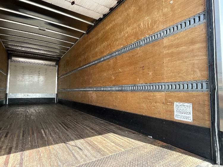 2022 International MV607 Box Truck - 220HP, 6 Speed Automatic, Roll up Door image 12