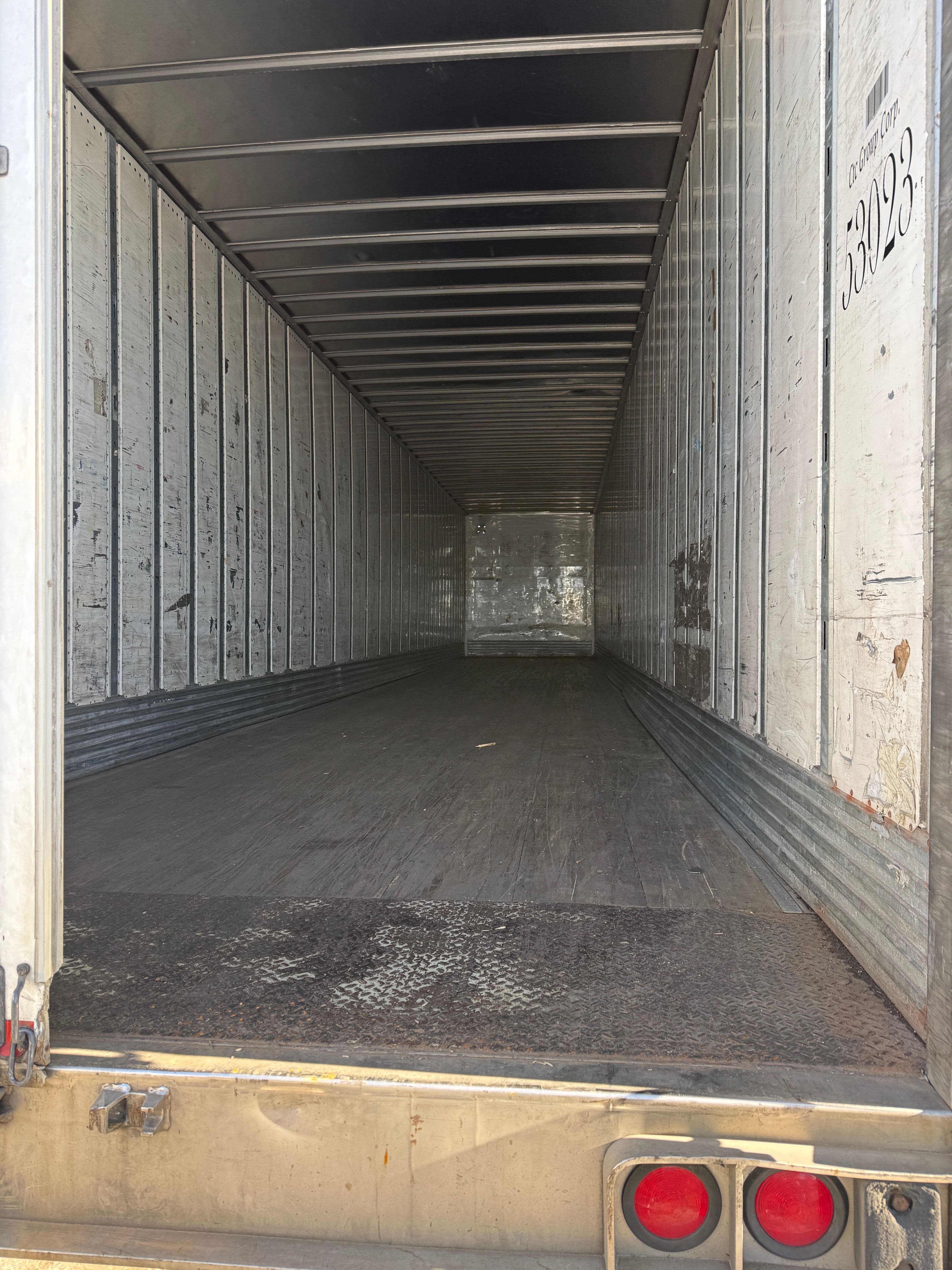 2016 Utility 53` Dry Van image 5