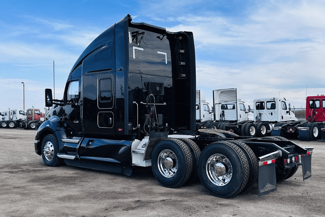 2020 Kenworth T680 image 3