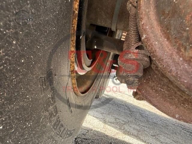 2017 HYUNDAI 48300 image 18