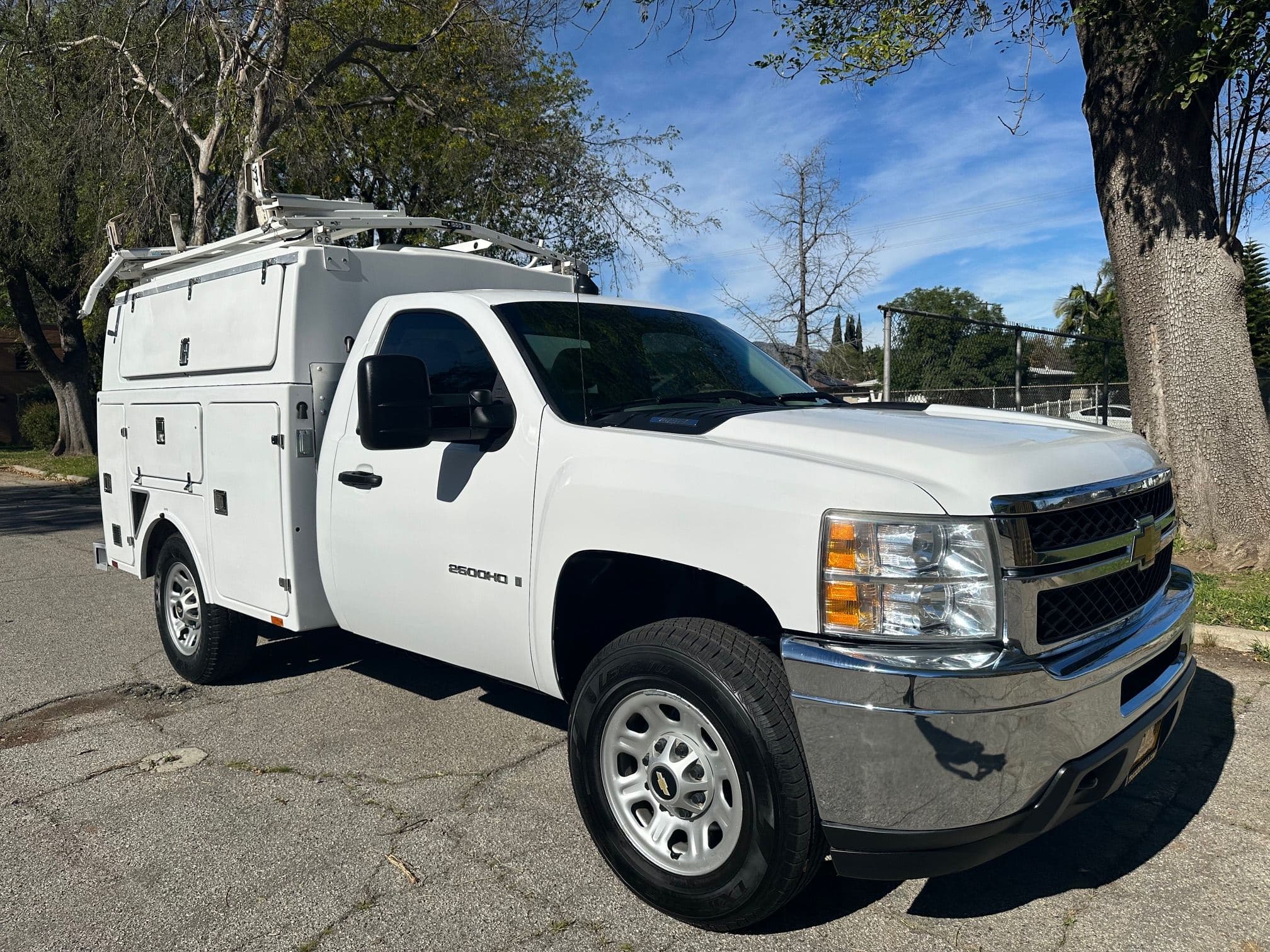 2012 CHEVROLET SILVERADO 2500HD Service Truck with Generator 13485 image 1