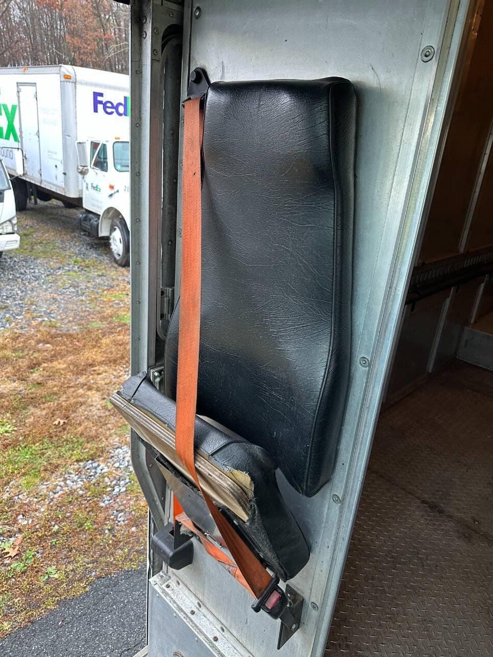 2008 Freightliner MT45 image 19