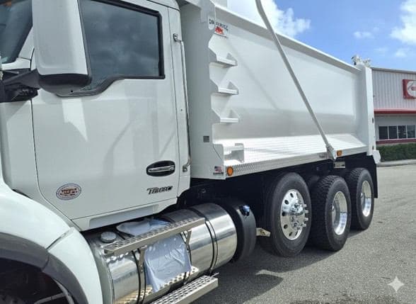 2026 Kenworth T880 image 12