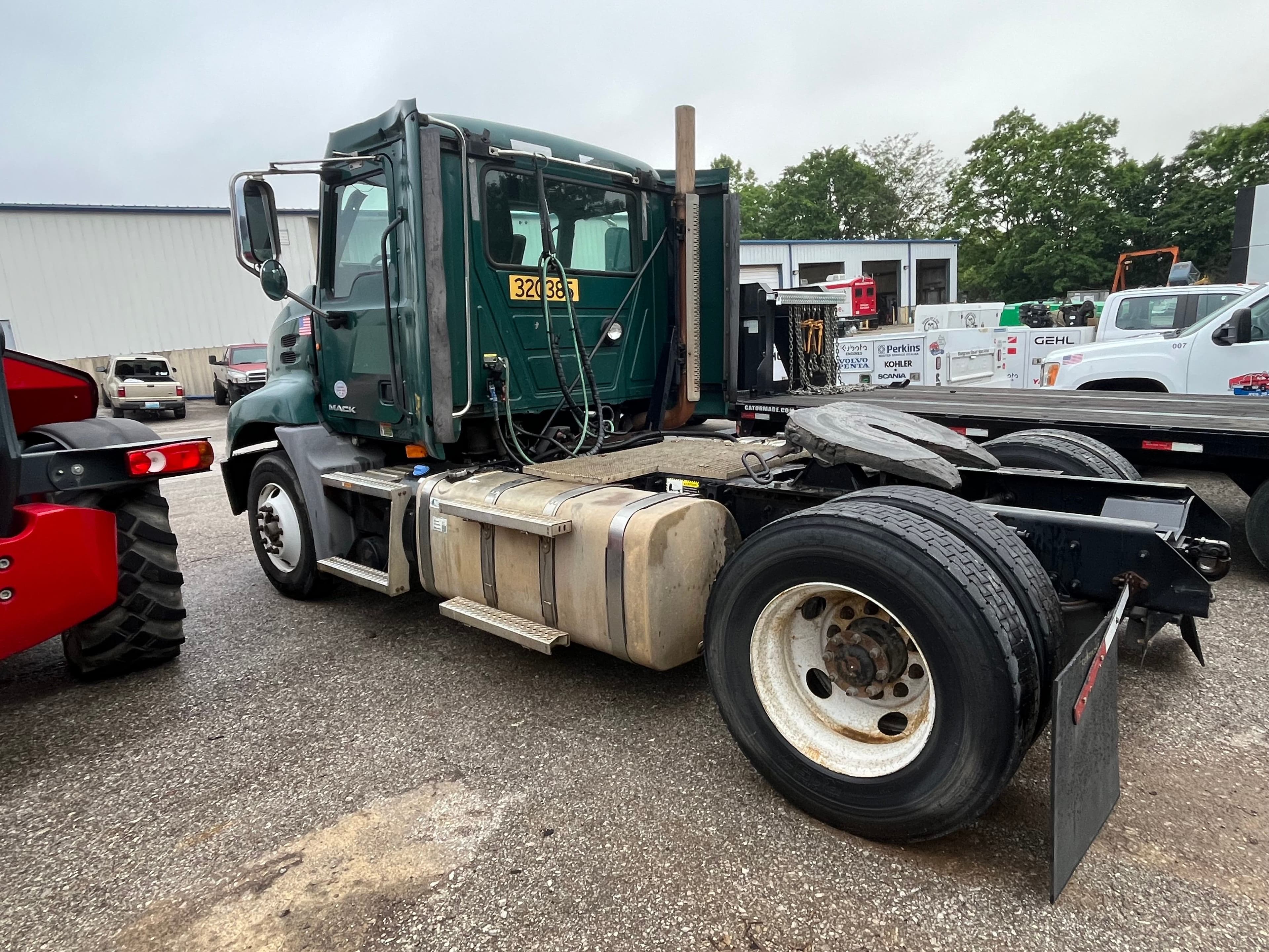 2013 Mack CXU (Pinnacle) image 3