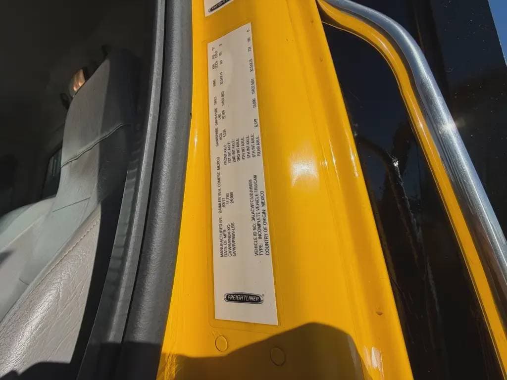 Used 2018 FREIGHTLINER Flatbed Truck, Stake Bed, Contractor Truck - BUSINESS CLASS M2 106 For Sale image 13