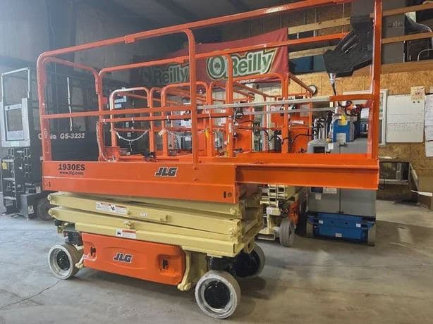 2015 JLG 1930ES image 4