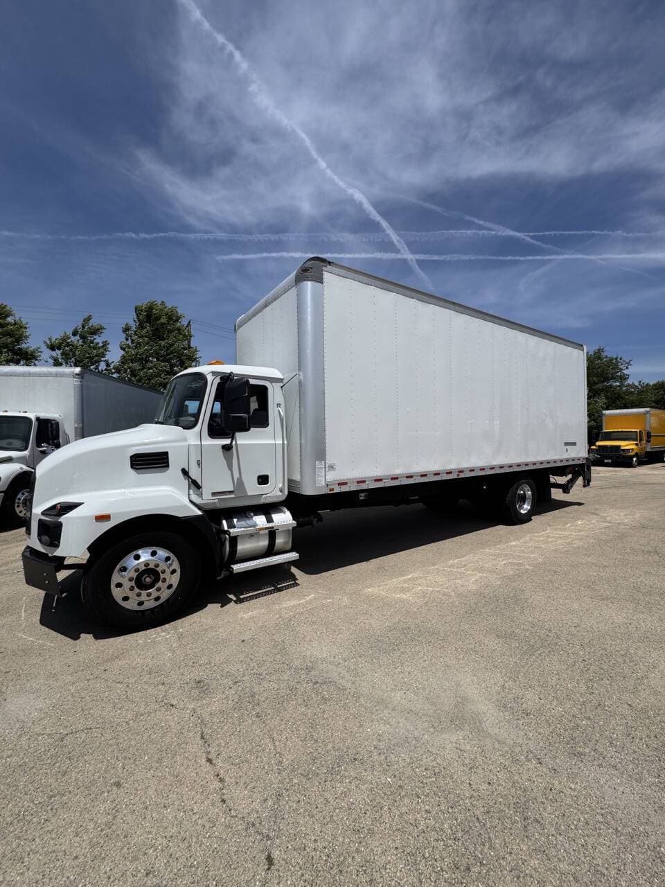 2022 Mack MD6 image 8