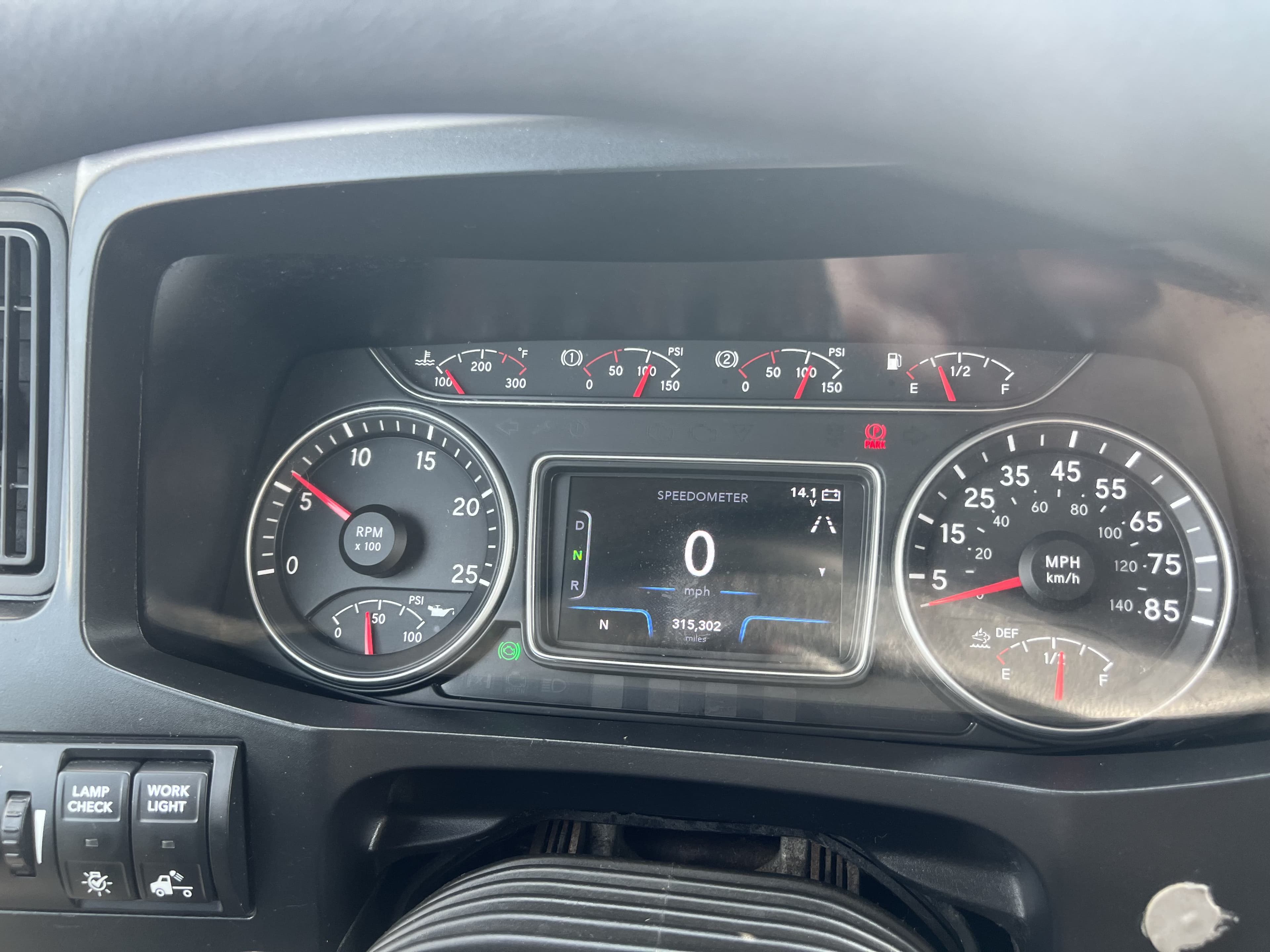 2022 International 1652 image 6