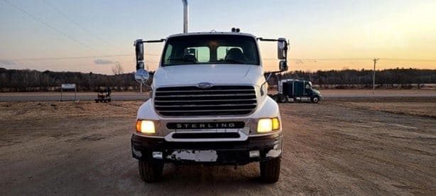 2006 STERLING AT9500 image 1