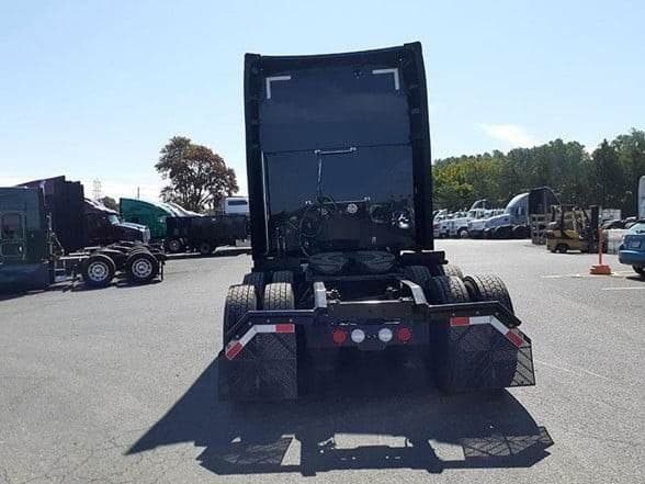 2020 Kenworth T680 image 4