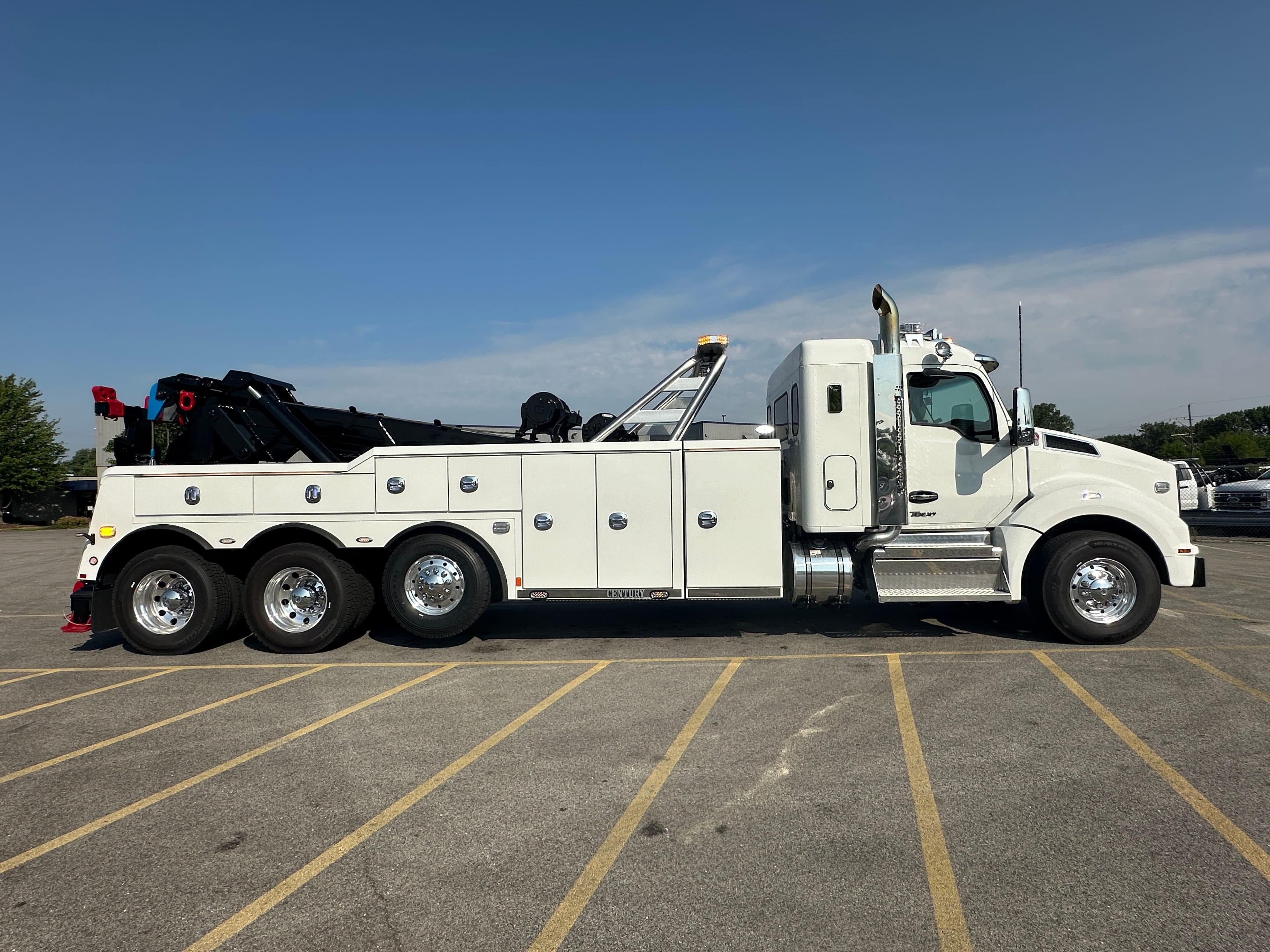 2025 Kenworth T880 WITH A CENTURY 9055XL image 6