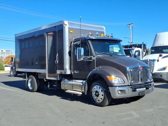2026 Kenworth T280 image 1