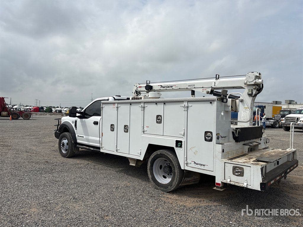 2021 Ford F550sd image 4