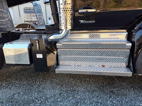 2026 Kenworth T880 image 9