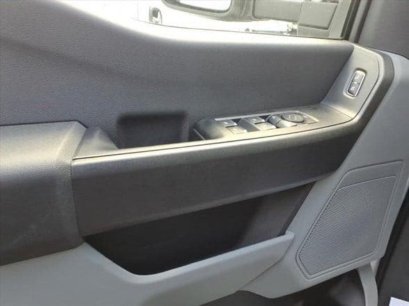 2025 Ford F550 image 14