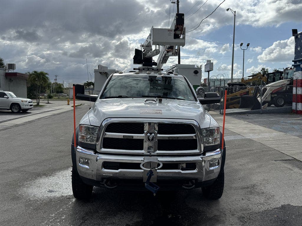 2017 RAM 5500 image 2