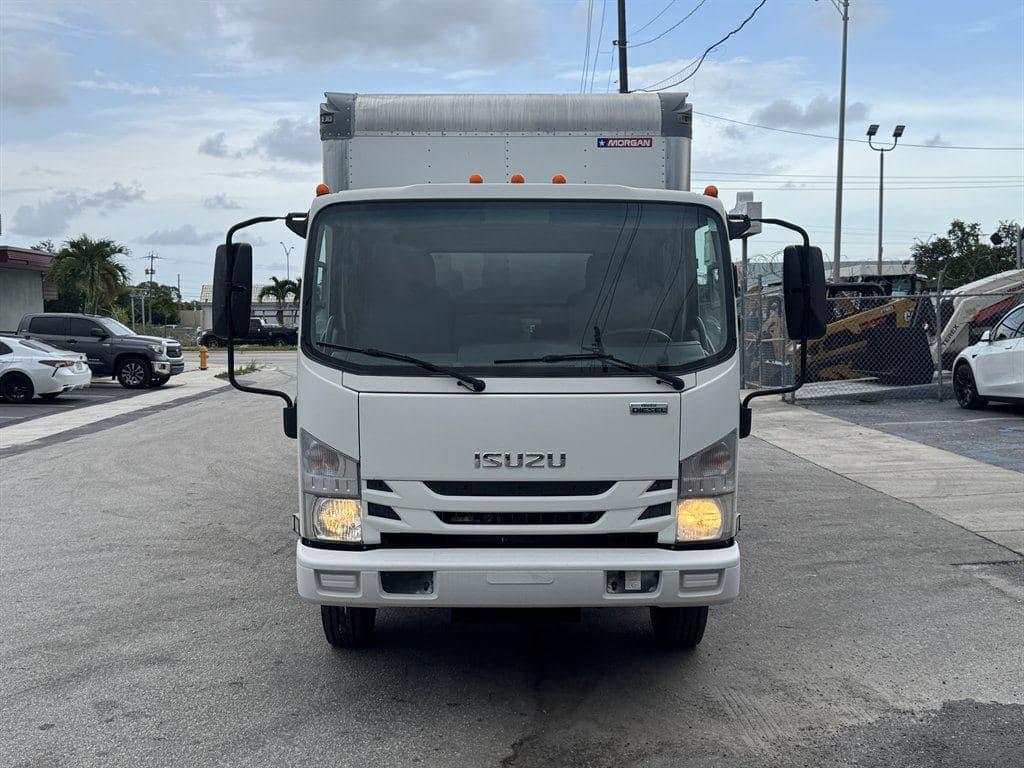 2021 Isuzu NPR XD image 2