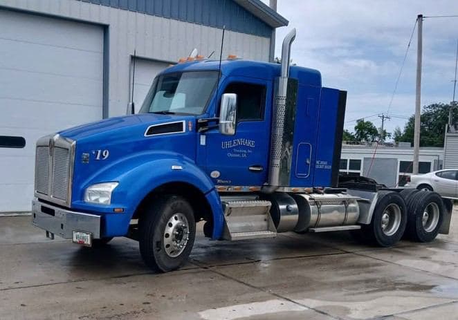 2019 Kenworth T880 image 1