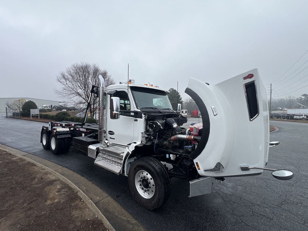 New 2026 KENWORTH T880 image 21