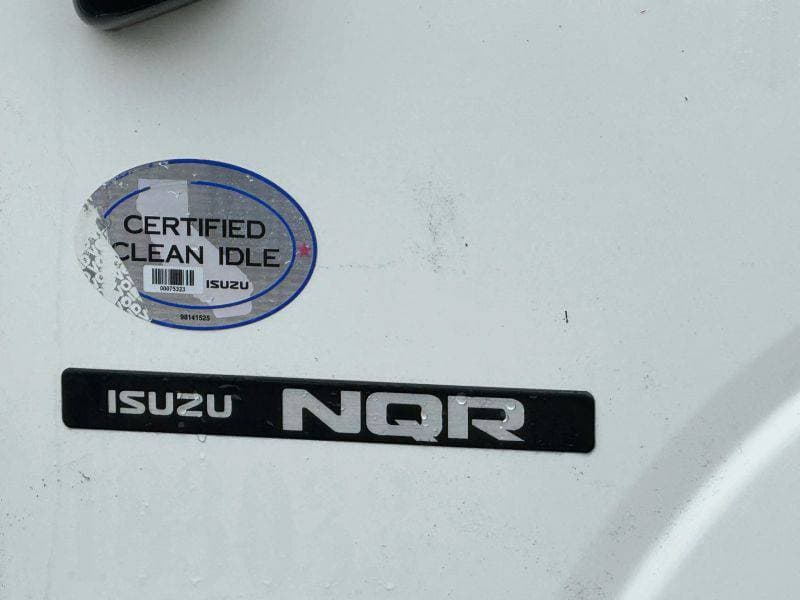 2018 Isuzu NQR image 15