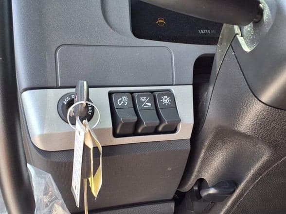 2025 Kenworth T880 image 26