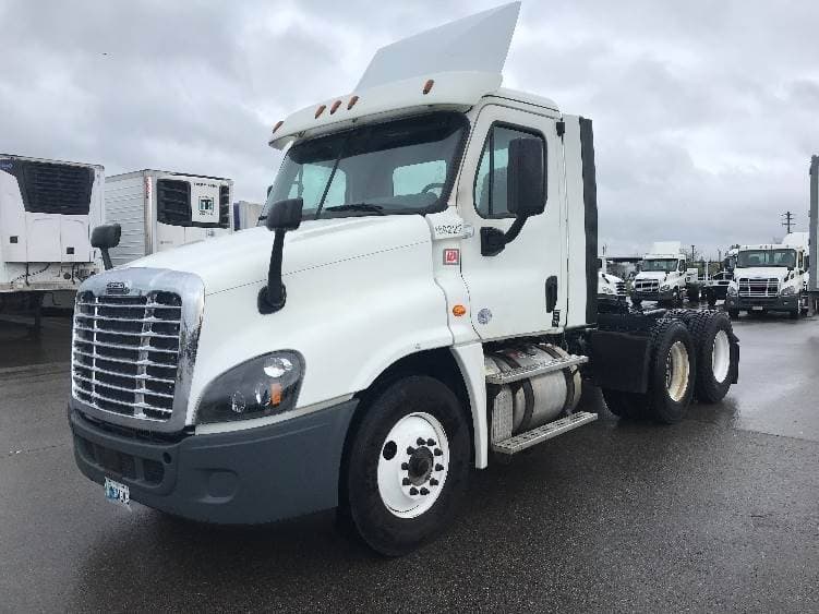 2018 Freightliner Cascadia image 3