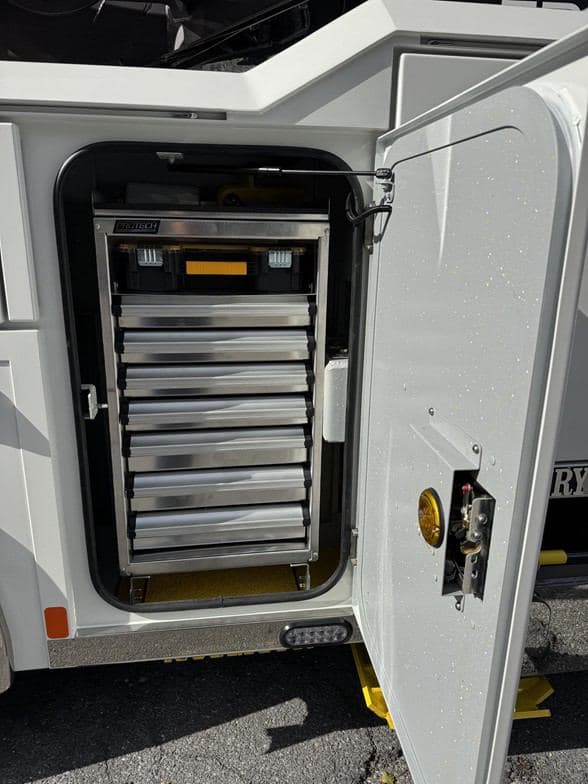 2026 Kenworth W990 image 13