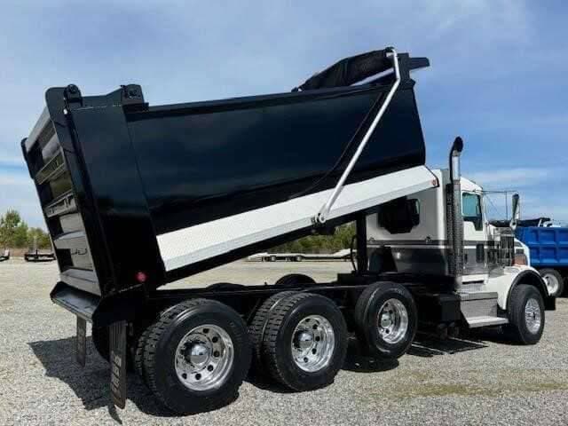 1992 Kenworth T800 image 4