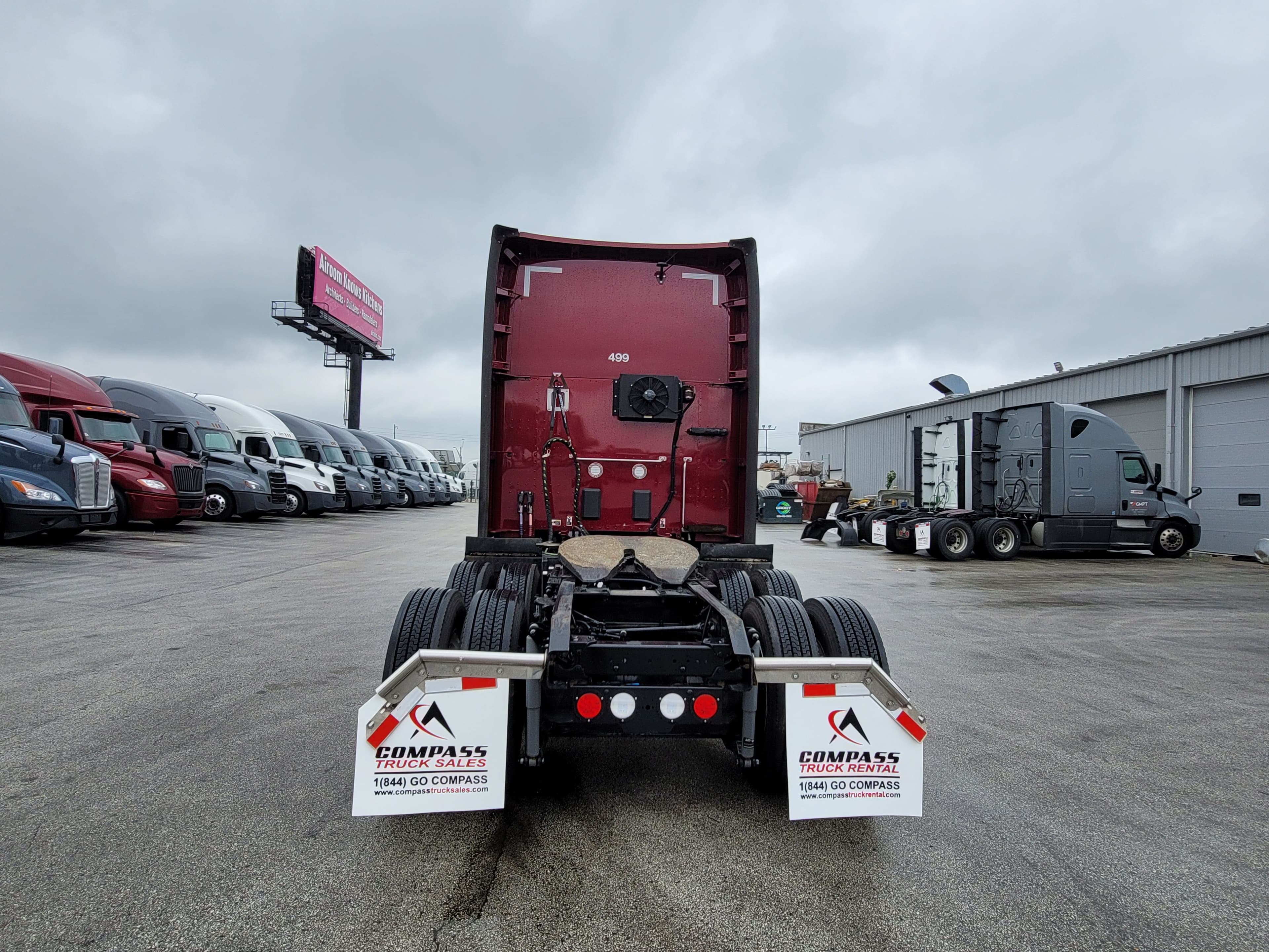 2023 Kenworth T680 image 3