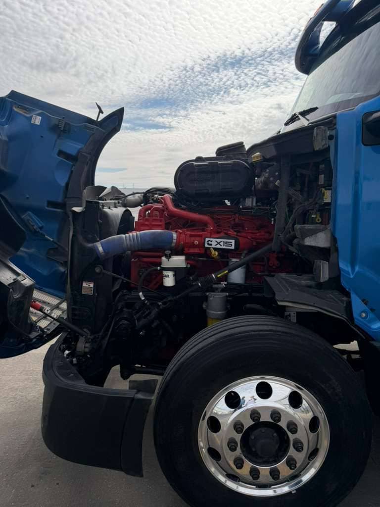 2023 Peterbilt 579 image 7