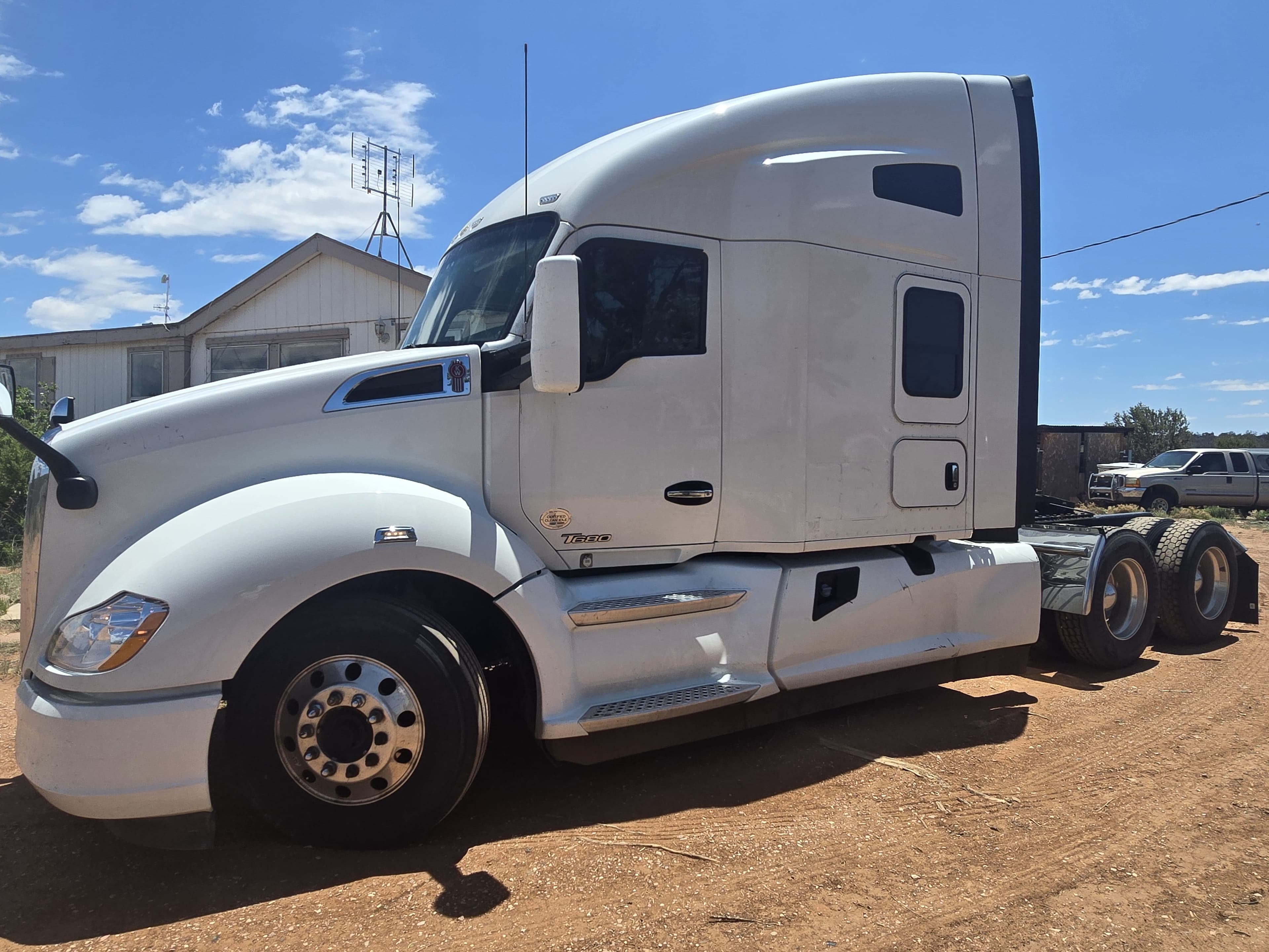 2020 Kenworth T680 image 3