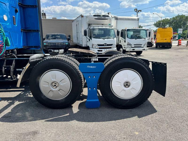 2019 International 1652 image 9