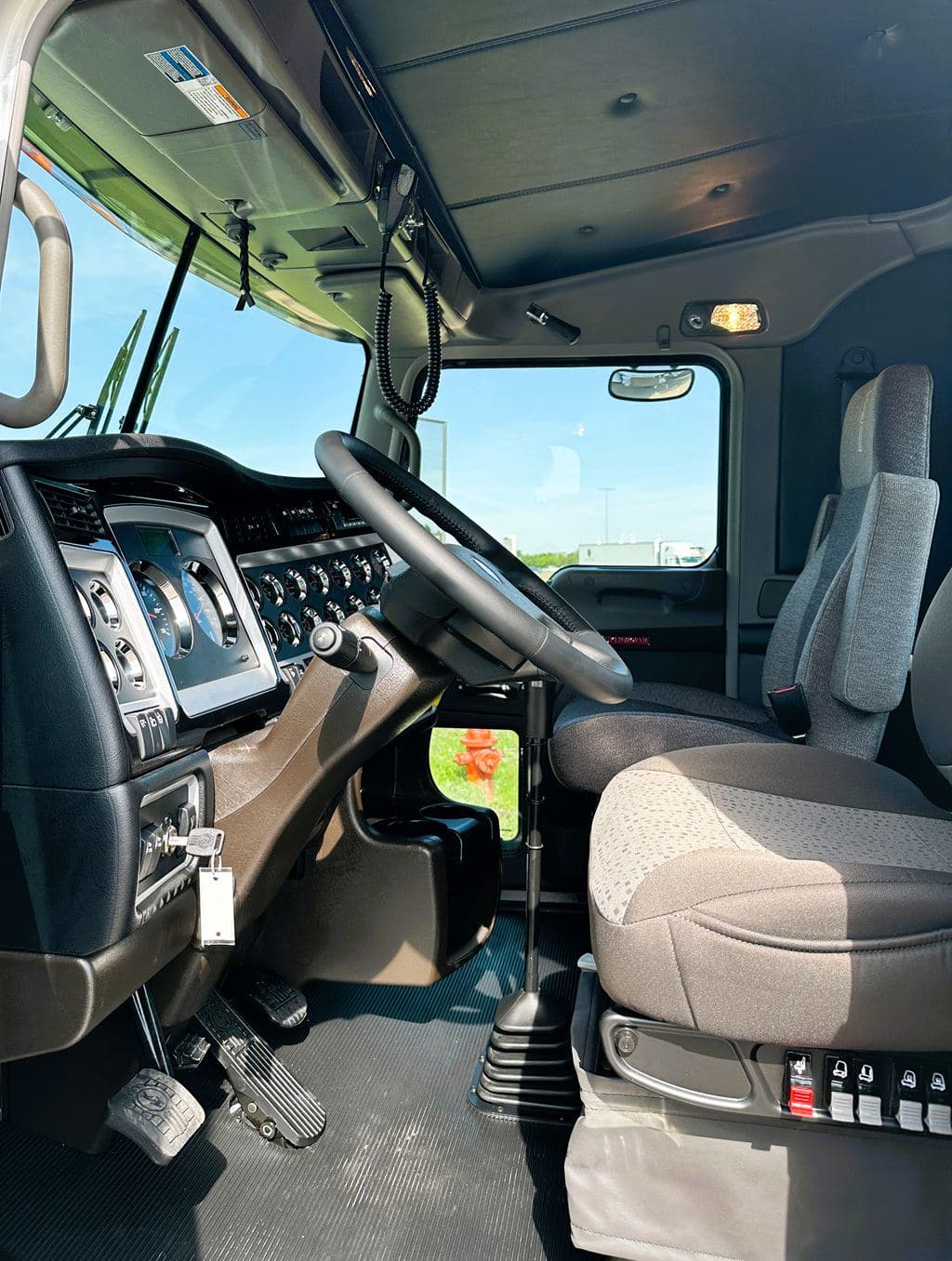 New 2027 KENWORTH T800 image 3