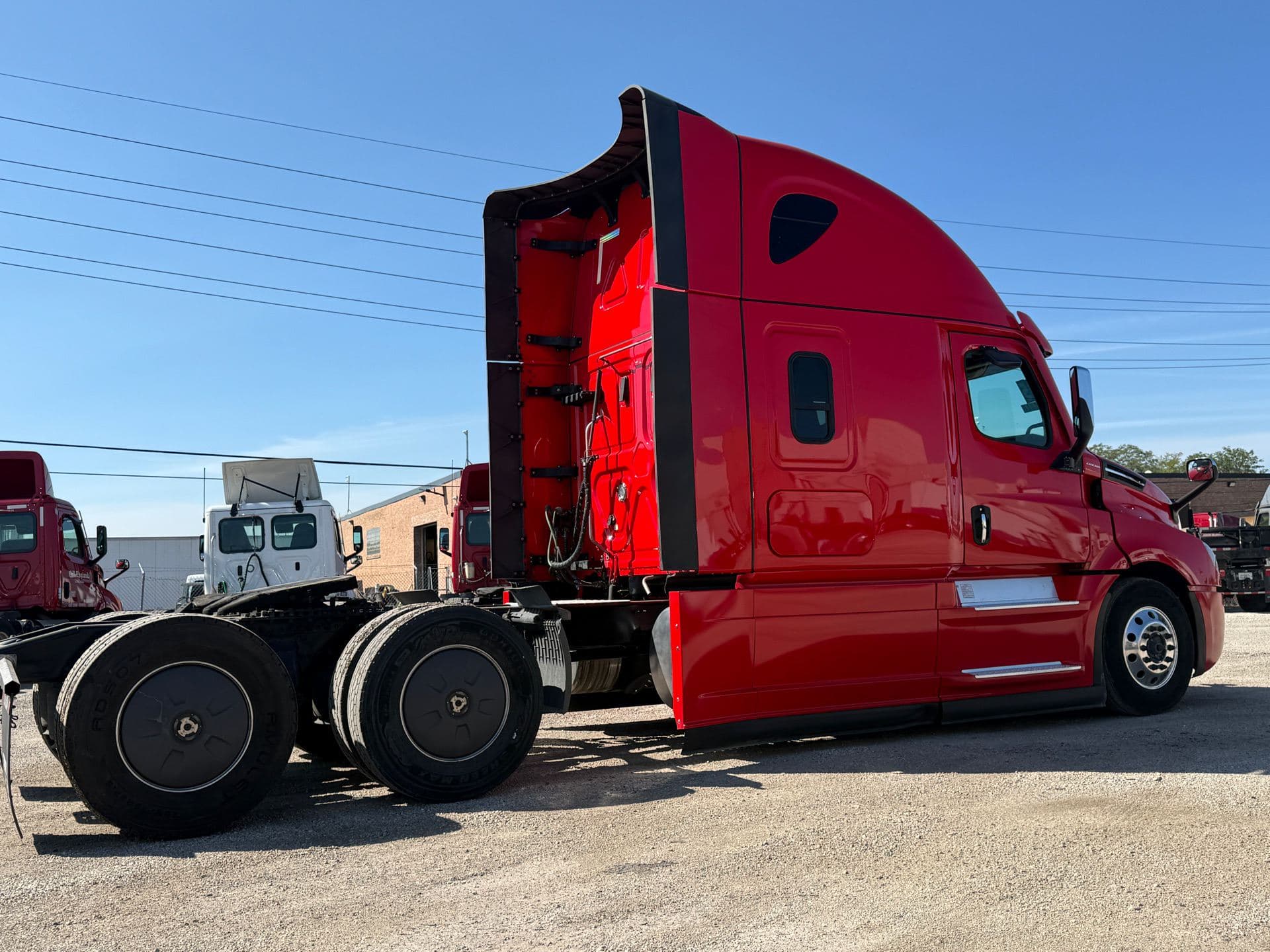 2025 Freightliner - 250k - 475HP - 2.85 axel image 13