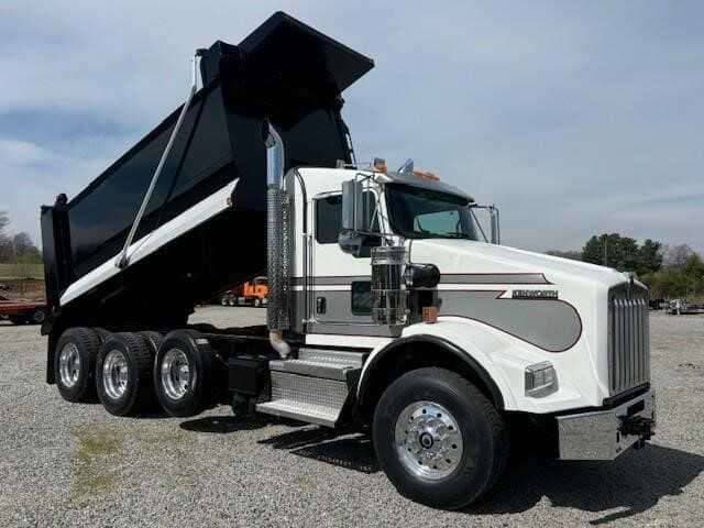 1992 Kenworth T800 image 3