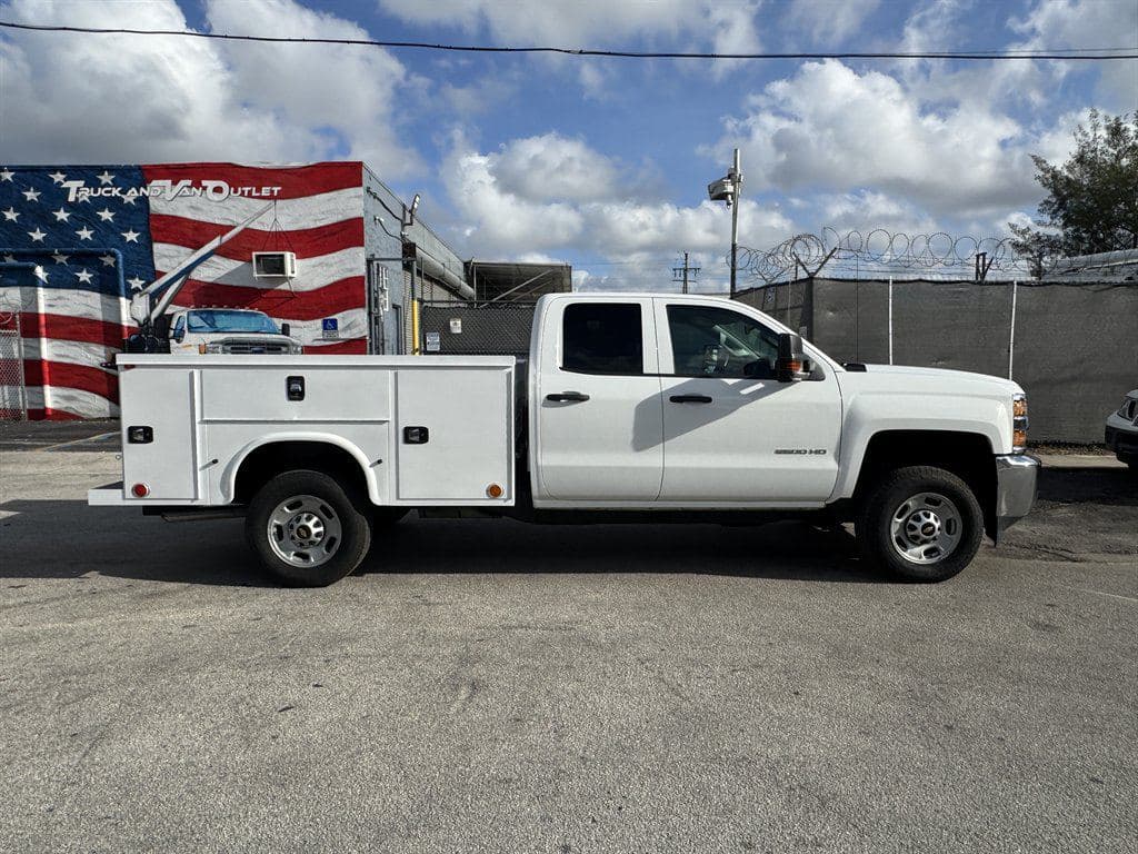 2019 Chevrolet Silverado 2500hd image 14
