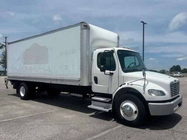 2017 Freightliner M2 image 10