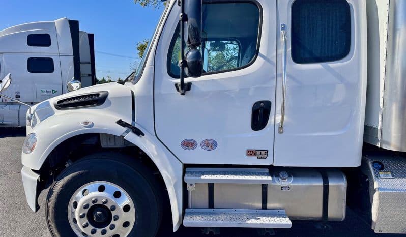 2025 Freightliner M2 image 8