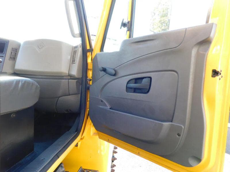 2019 International 4300 image 26