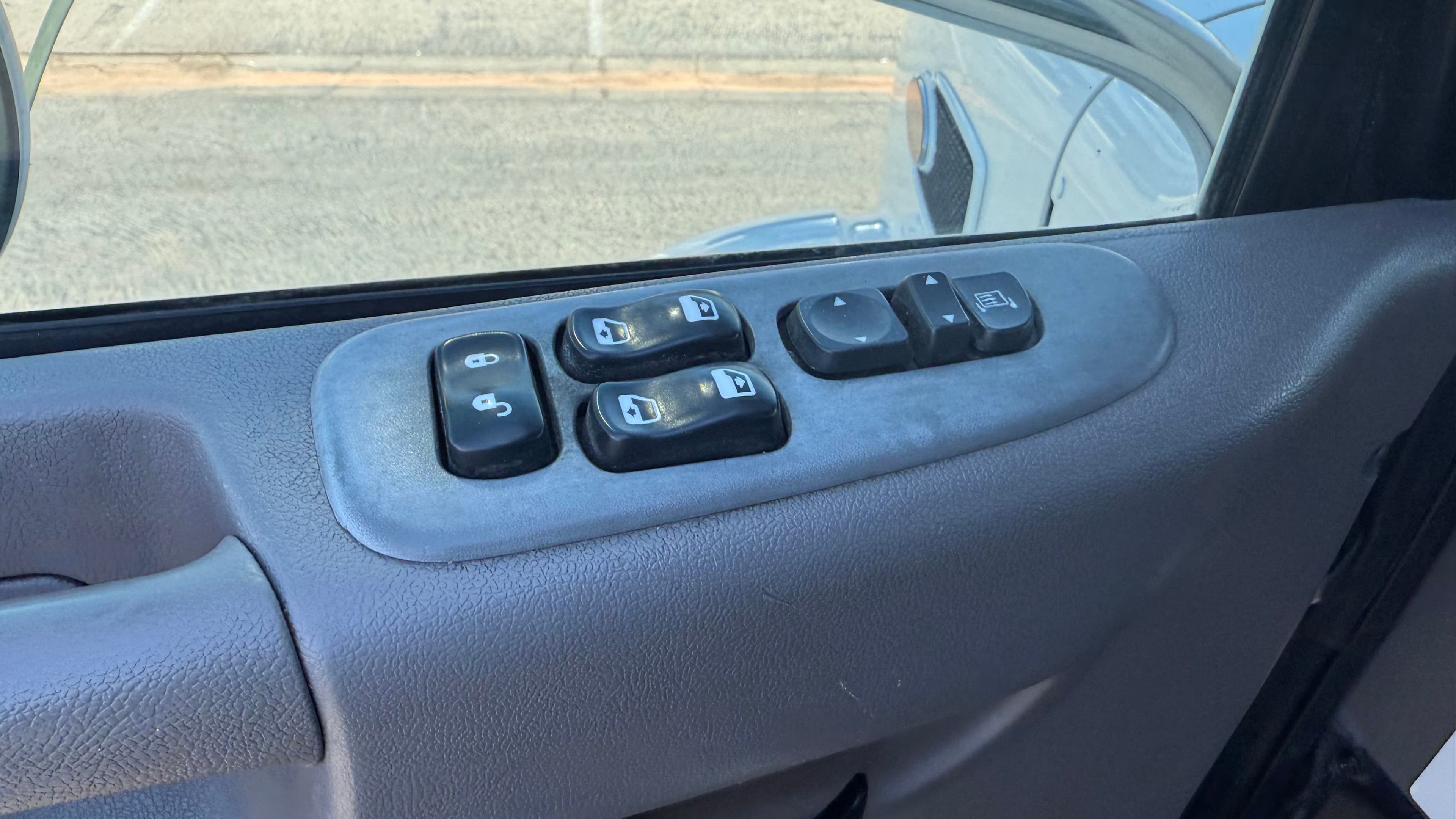 2019 Peterbilt 337 image 6