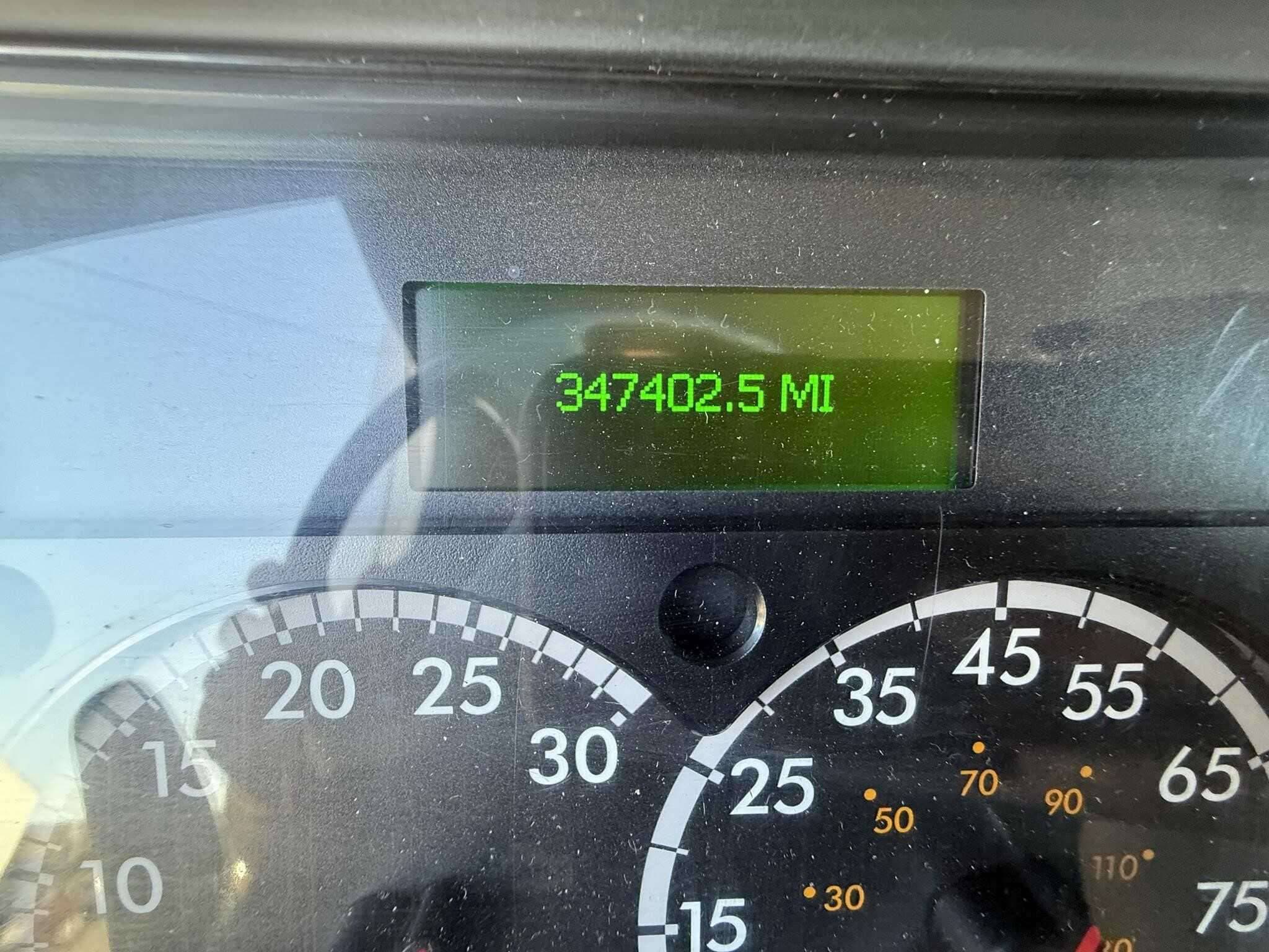 2021 Freightliner M2 image 6
