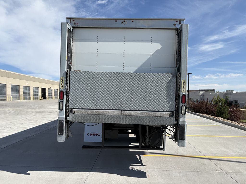 Used 2021 KENWORTH T270 image 12