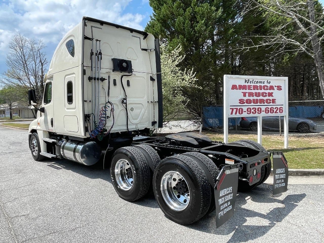 2020 Freightliner Cascadia image 5