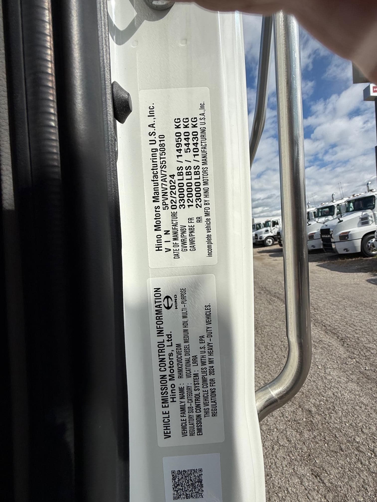 2025 HINO L7 118508 image 11